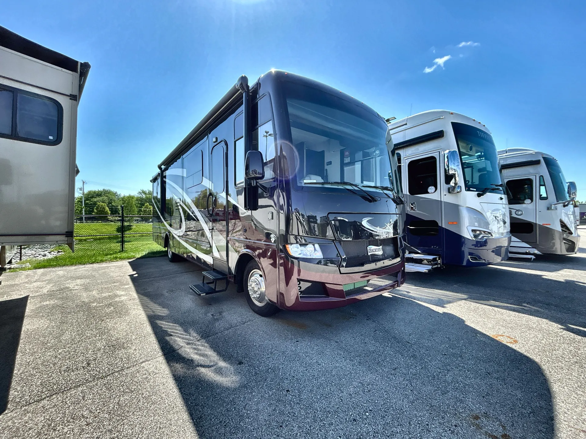 2022 Newmar Bay Star Sport 3315 - Photo 2