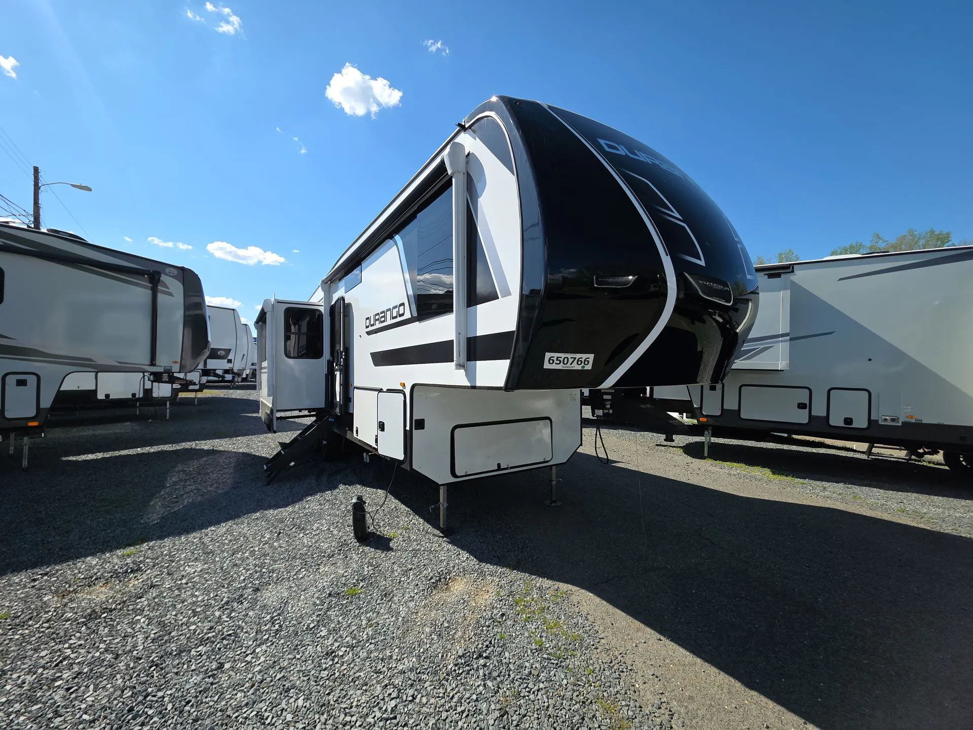 2026 K-Z Durango D301RLT - Photo 3