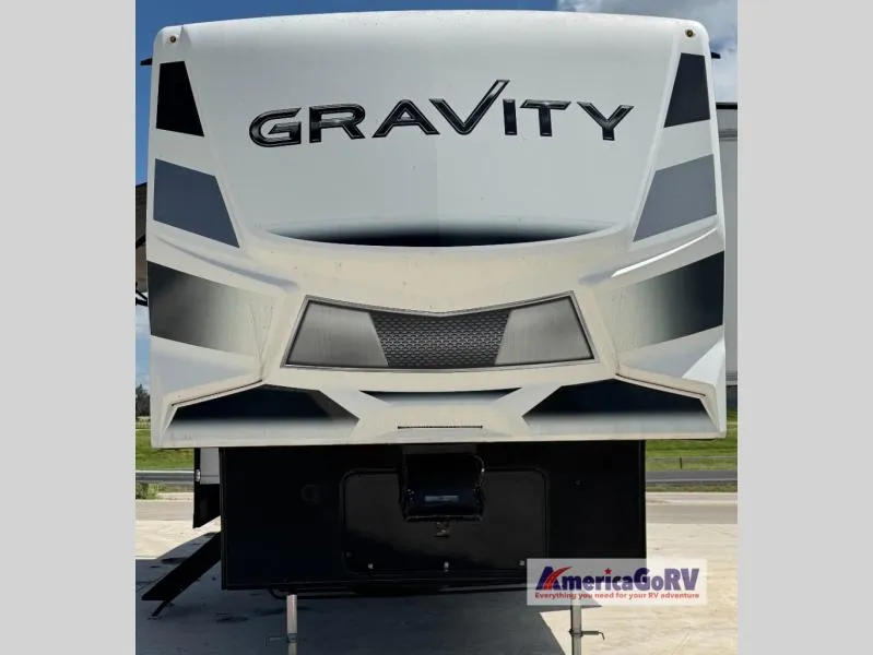 2022 Heartland Gravity GR 3570 - Photo 4