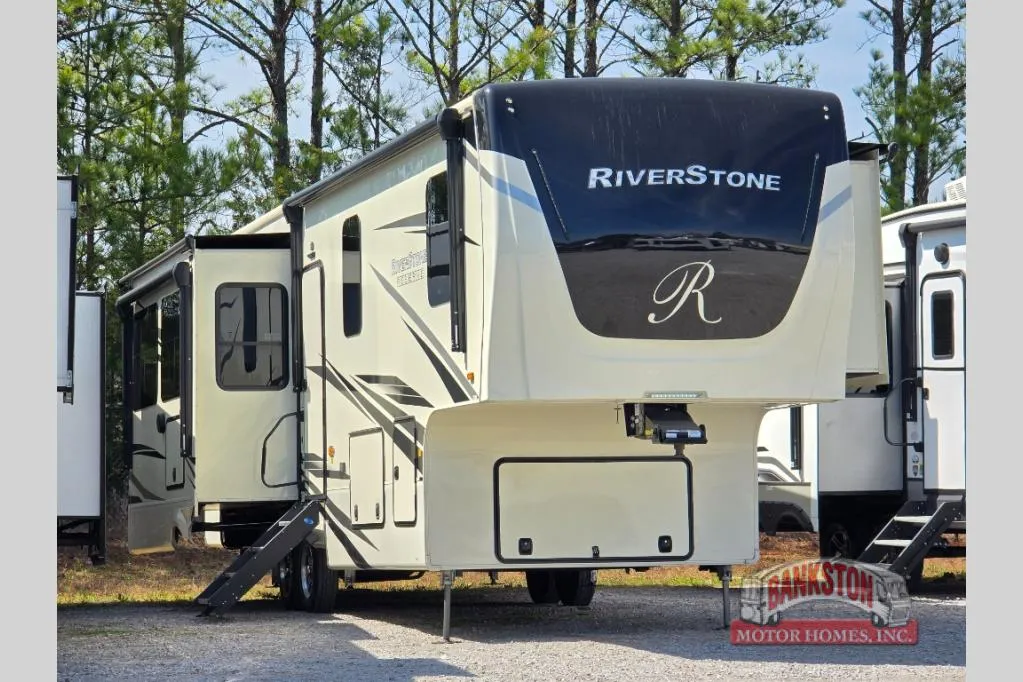 2021 Forest River RiverStone Reserve Series 3670RL - Photo 2