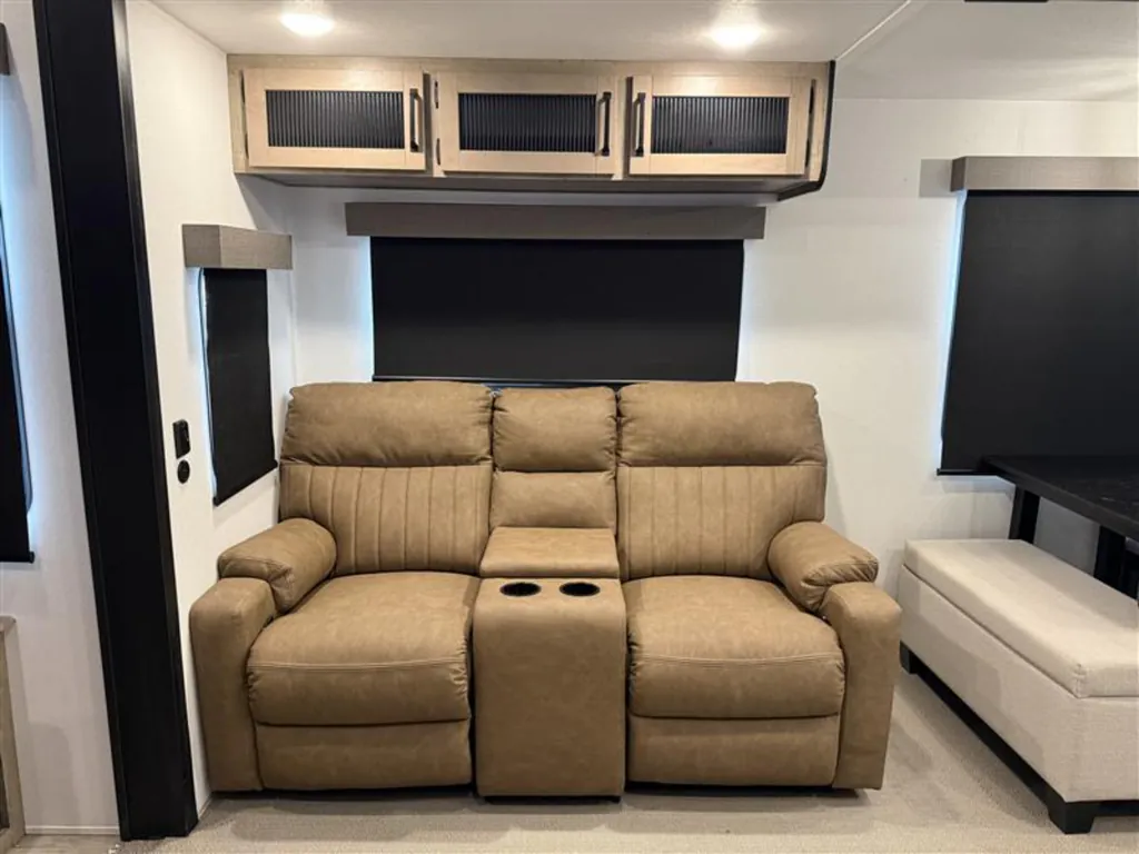 2025 Forest River Puma 402LFT, Photos photo 5