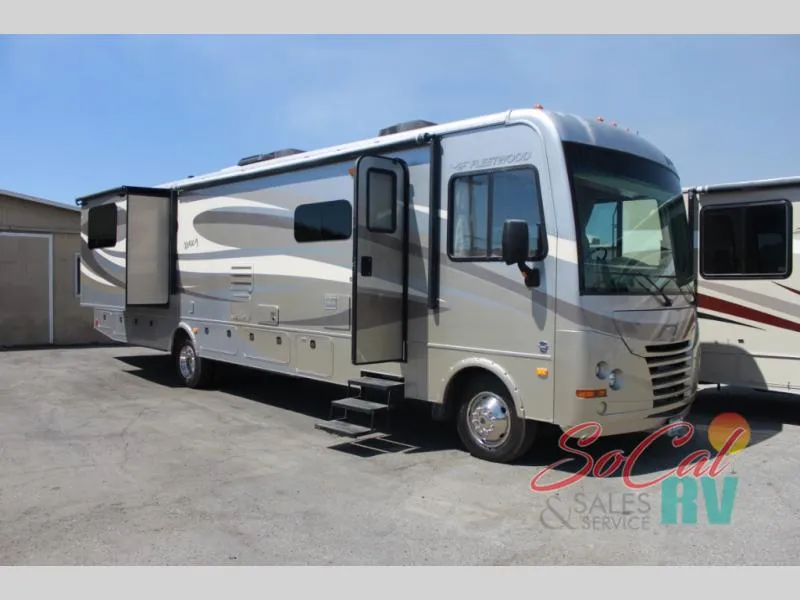 2015 Fleetwood RV Terra 35K - Main photo
