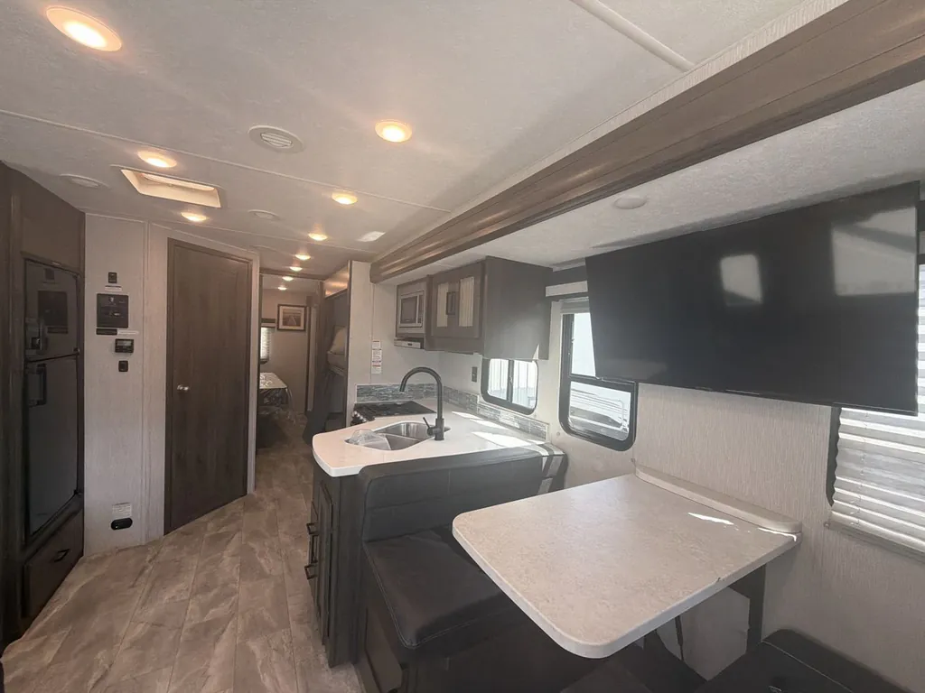 2024 Coachmen Pursuit 31BH, Photos photo 11