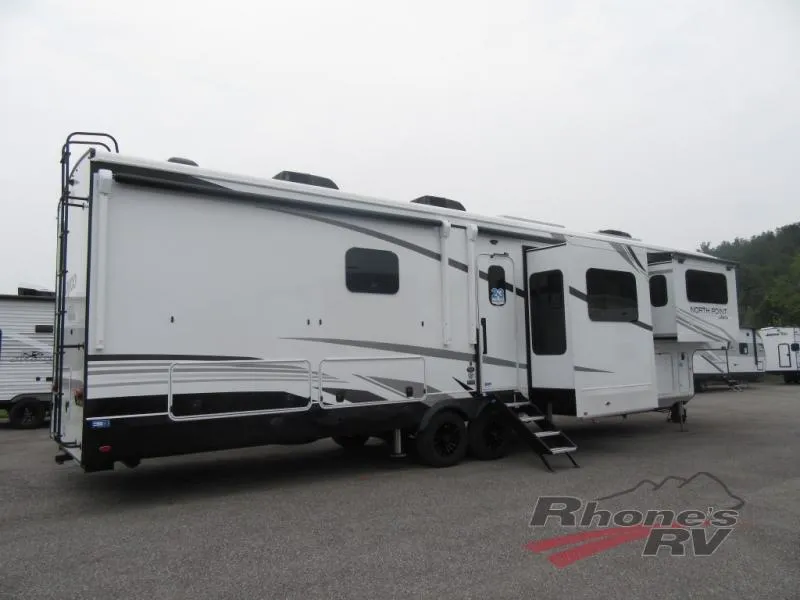 2026 Jayco North Point 382FLRB - Photo 4