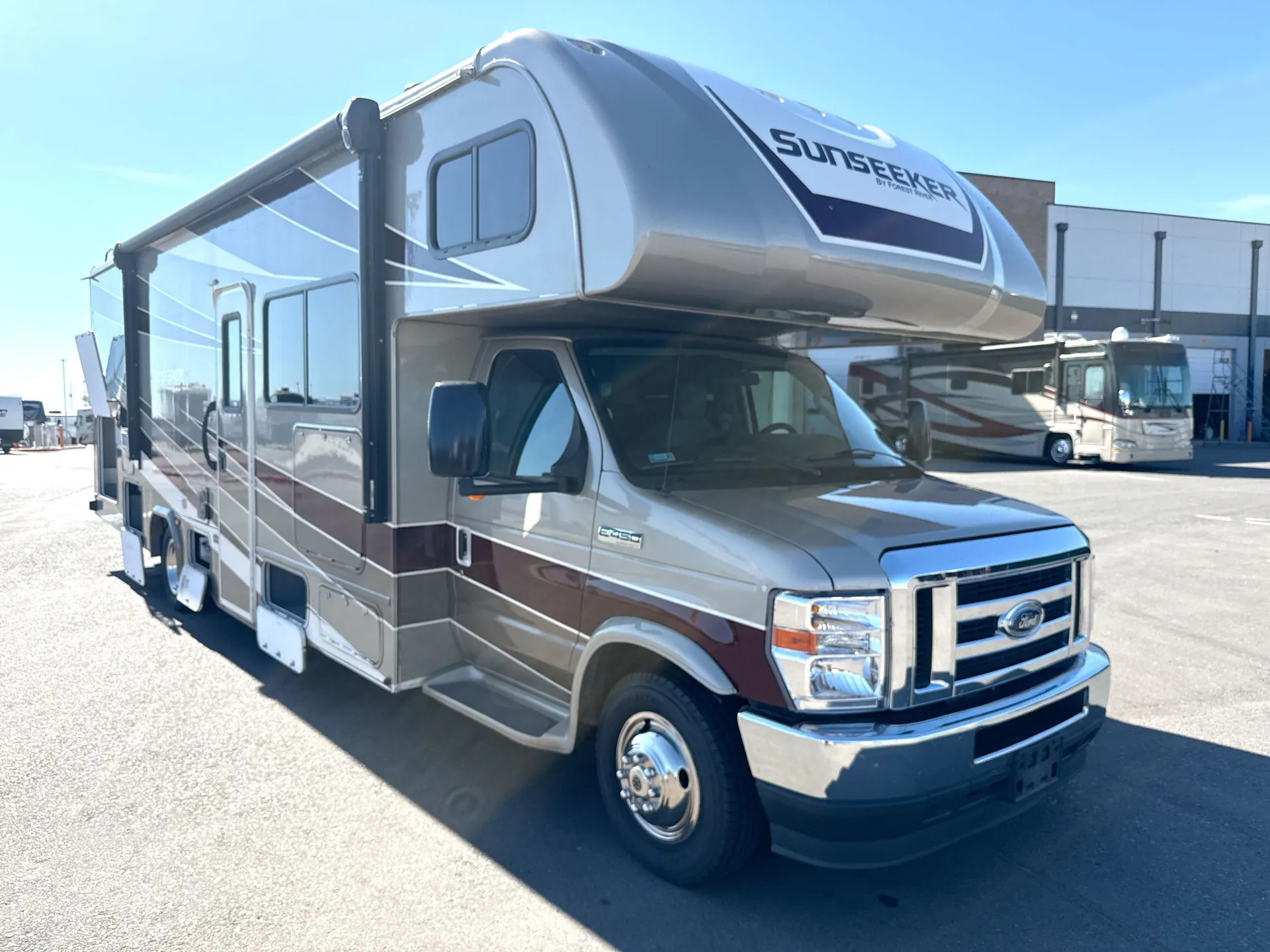 2021 Forest River Sunseeker 3270S - Photo 2