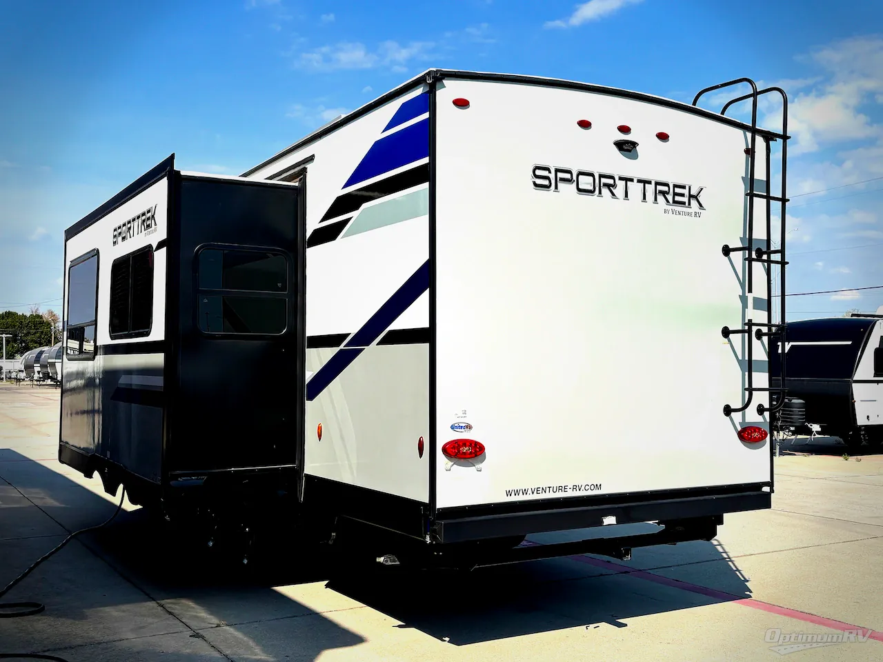 2022 Venture RV SportTrek ST271VMB - Photo 4