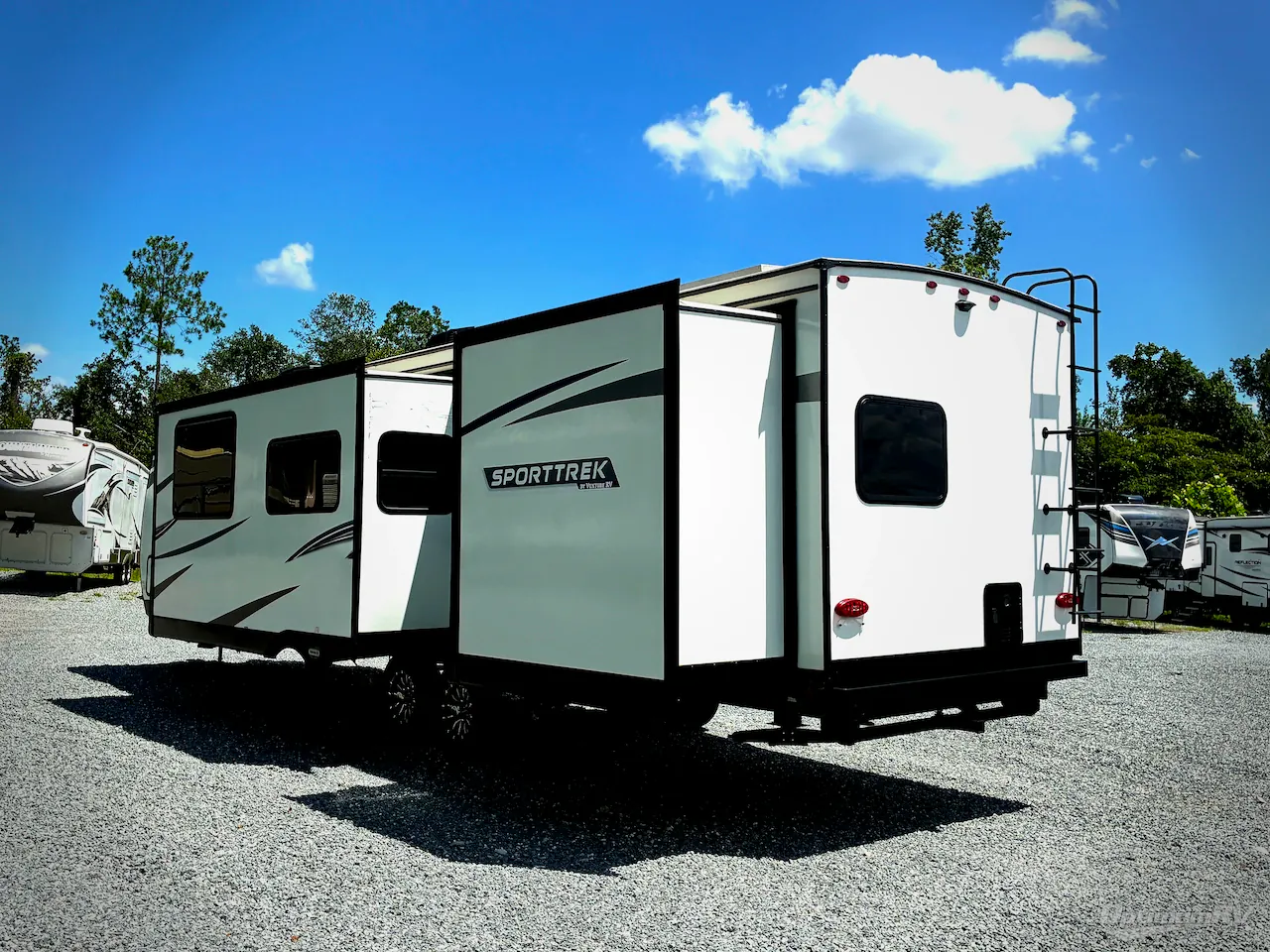 2024 Venture RV SportTrek ST332VBH - Photo 3