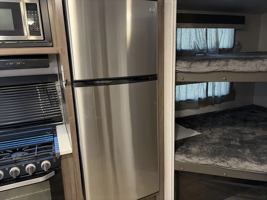 2023 Forest River Flagstaff Micro Lite 25BRDS, Photos photo 8