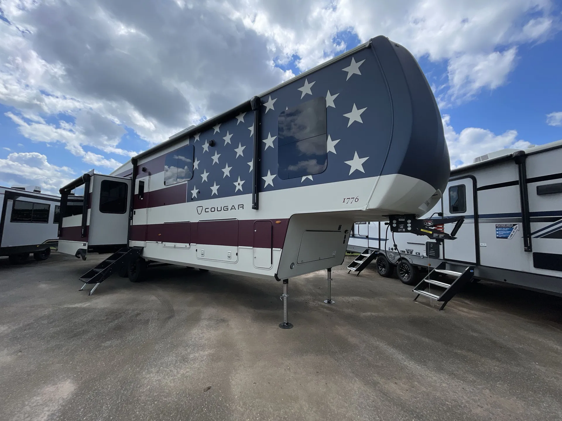 2026 Keystone Cougar 360MBI - Photo 2