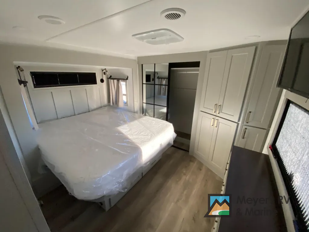 2026 Brinkley Model G 3970, Photos photo 28