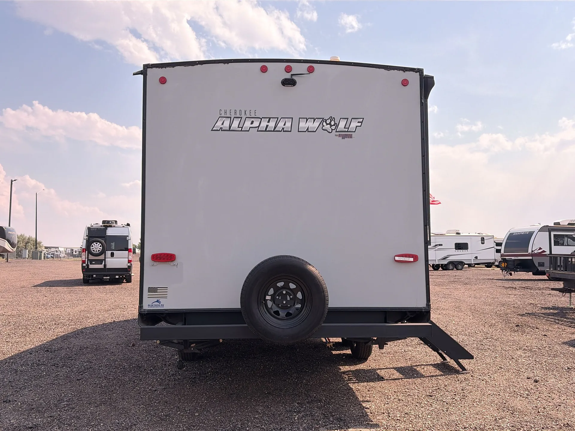 2022 Forest River Cherokee Alpha Wolf 22SW-L — backside