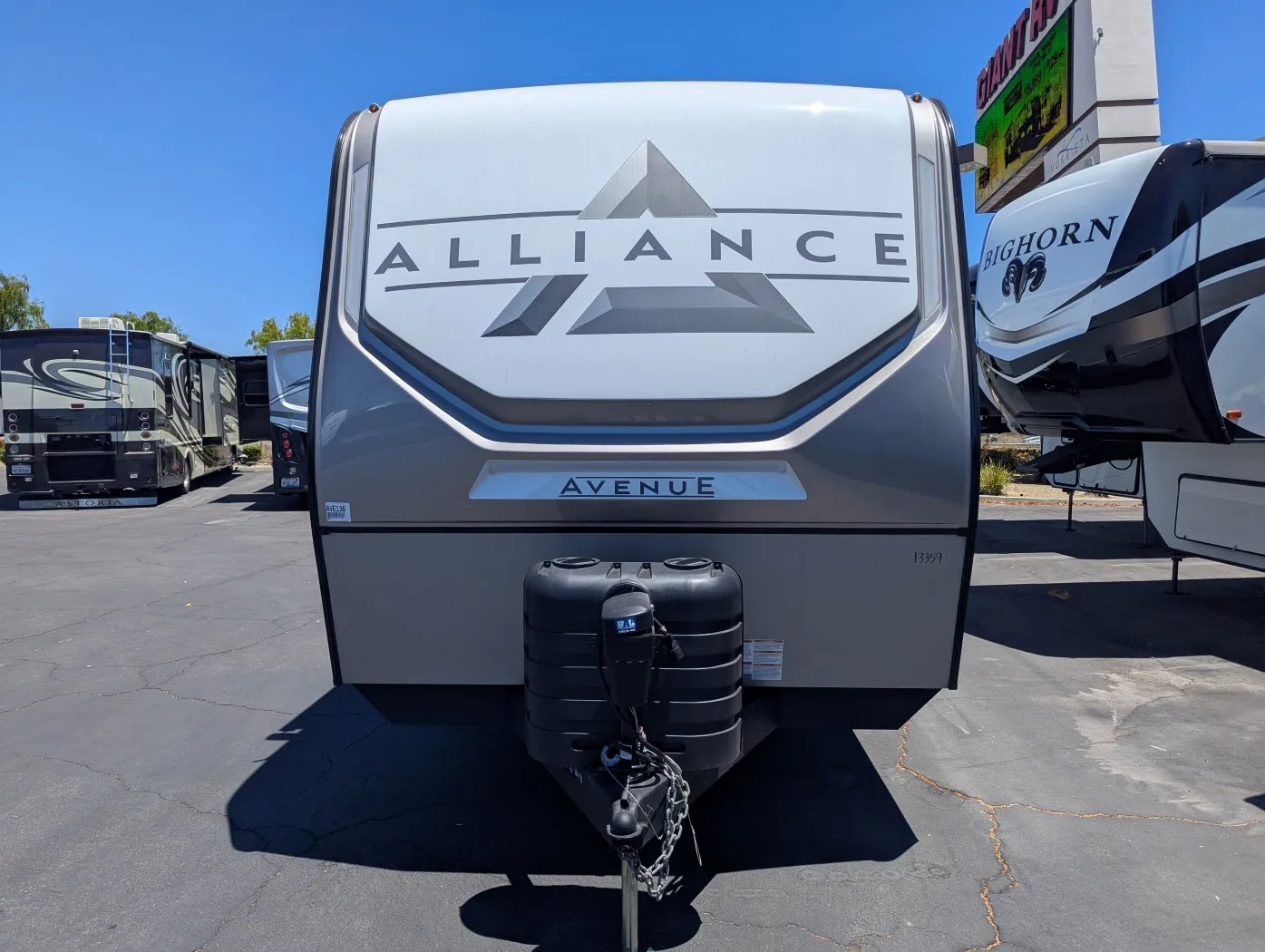 2026 Alliance RV Avenue 298RL - Photo 3