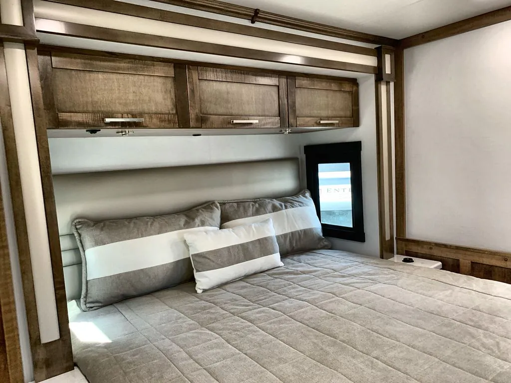 2026 Entegra Coach Accolade 37K, Photos photo 23