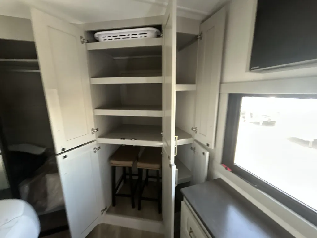 2025 Brinkley Model G 4000, Photos photo 23