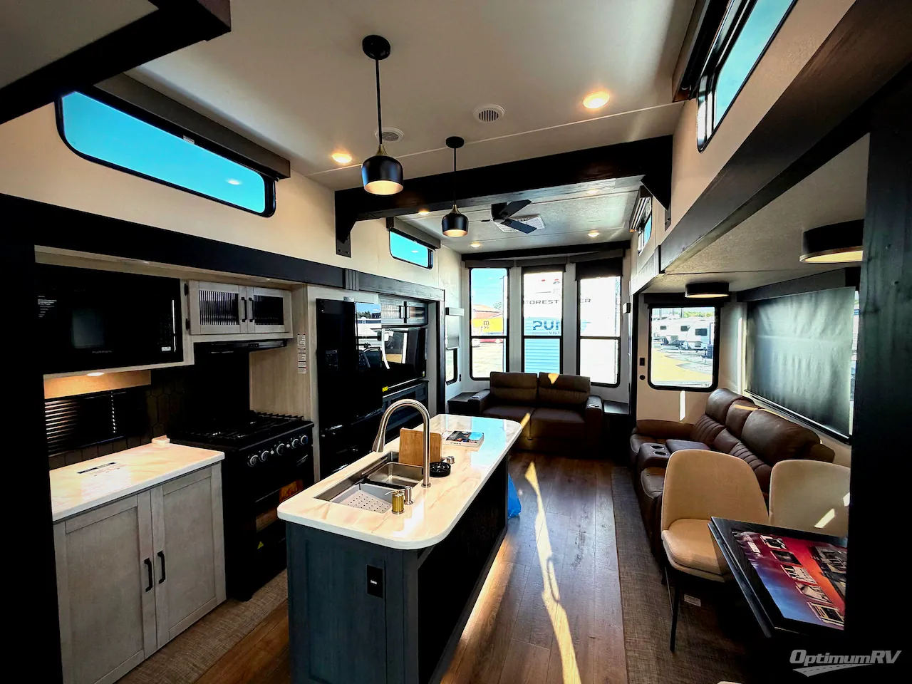 2027 Forest River Puma Vista 402LFT — Photo 5