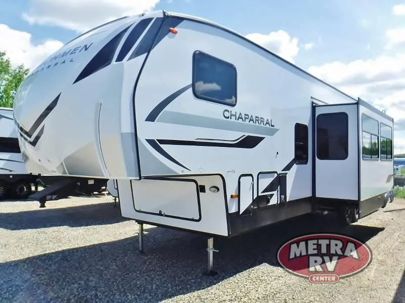 2025 Coachmen Chaparral 381DBL - Photo 3