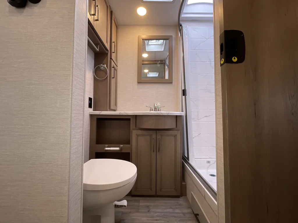 2026 Thor Motor Coach Freedom Traveler A29, Photos photo 17