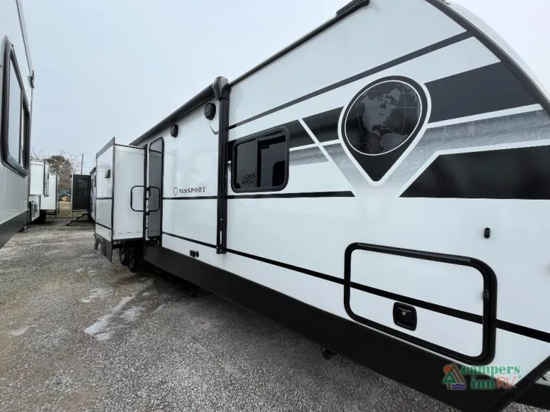 2026 Keystone Passport 3300BK - Photo 3