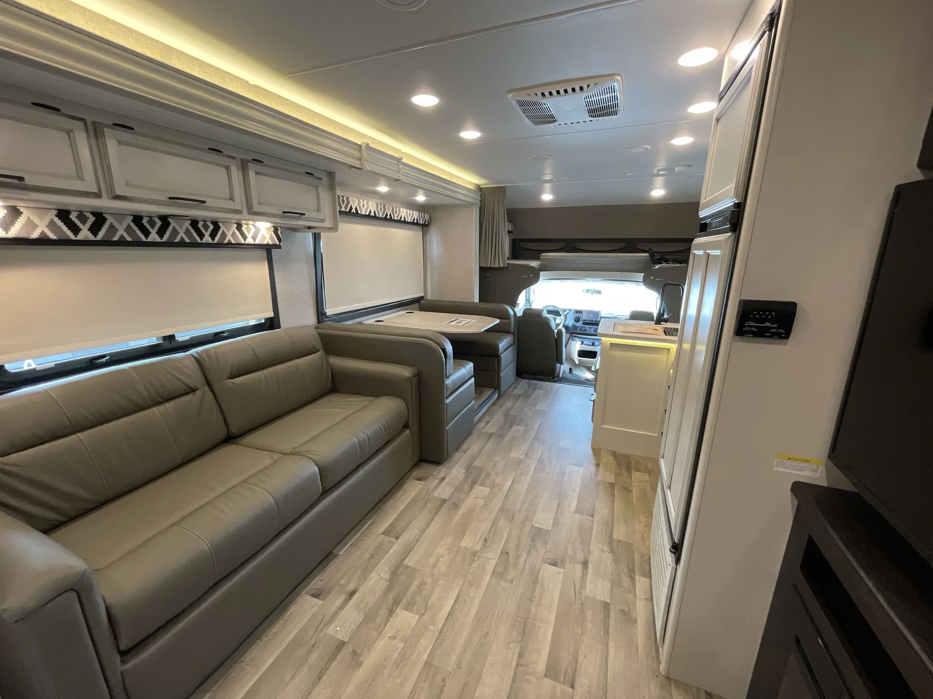2022 Jayco Greyhawk 30Z — living area main