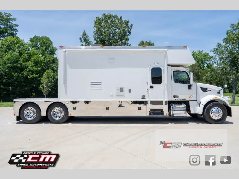 2018 Renegade Peterbilt Used    17' Toterhome - Photo 2