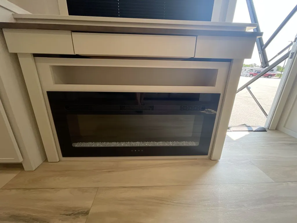 2026 Brinkley Model I 265, Photos photo 15
