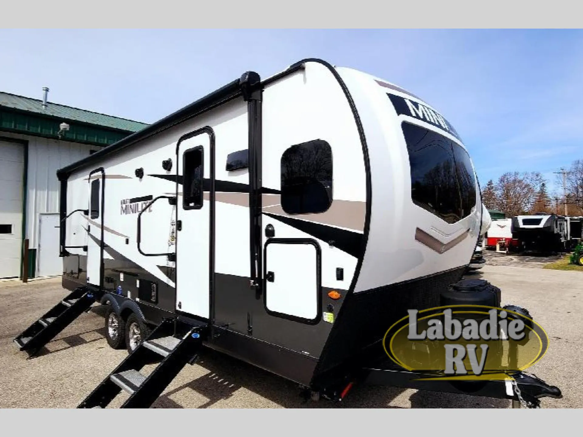 2025 Forest River Rockwood Mini Lite 2506FK - Photo 2
