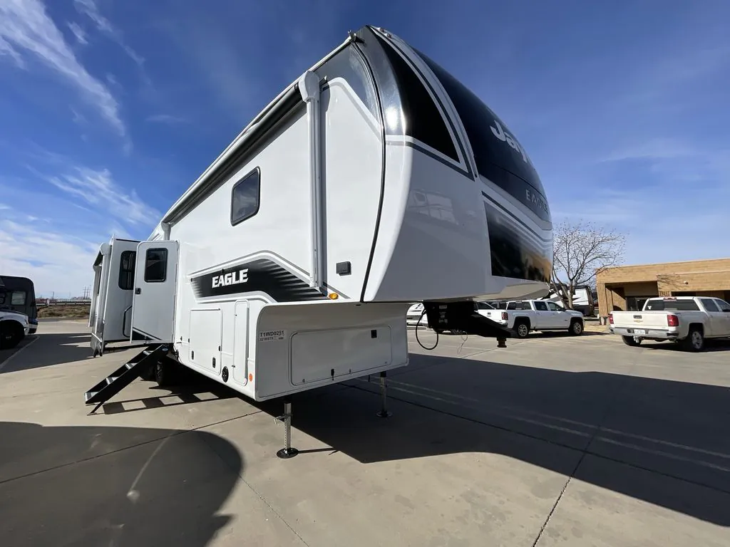 2026 Jayco Eagle 321RSTS, Photos photo 3
