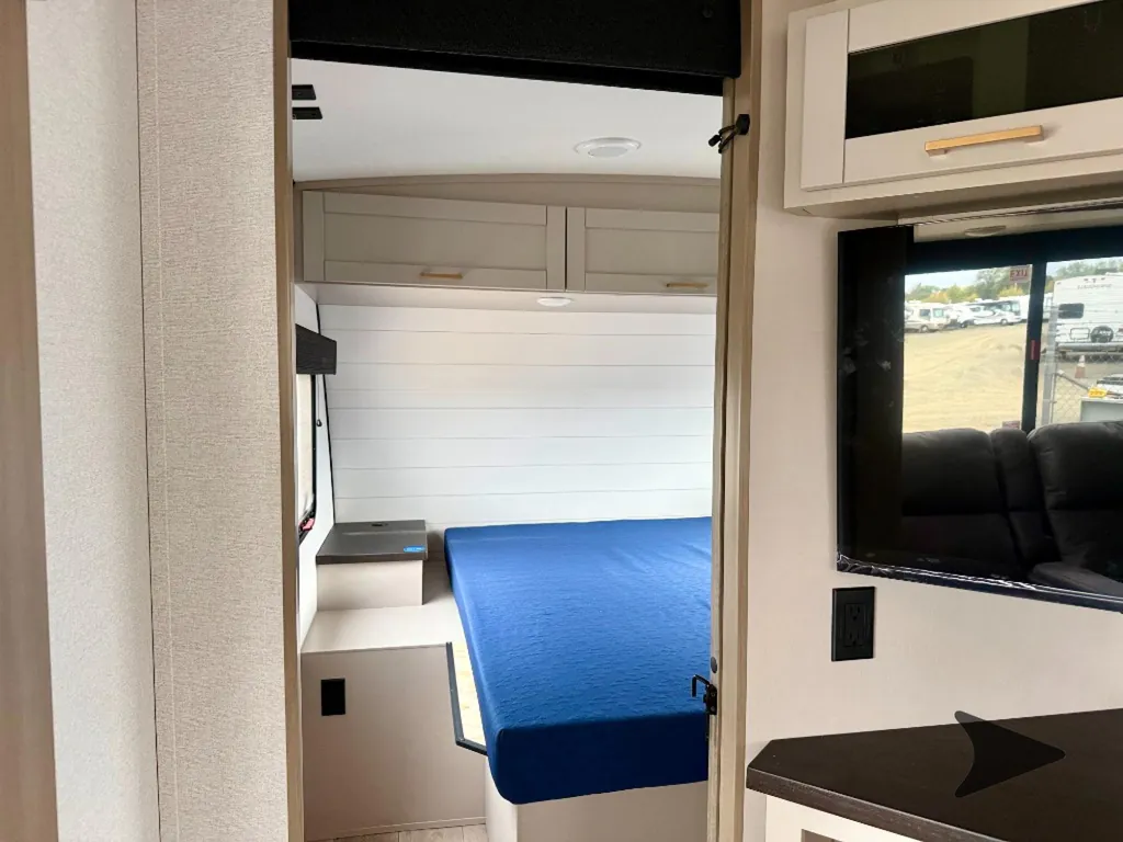 2027 Jayco Jay Feather 29BHB, Photos photo 50