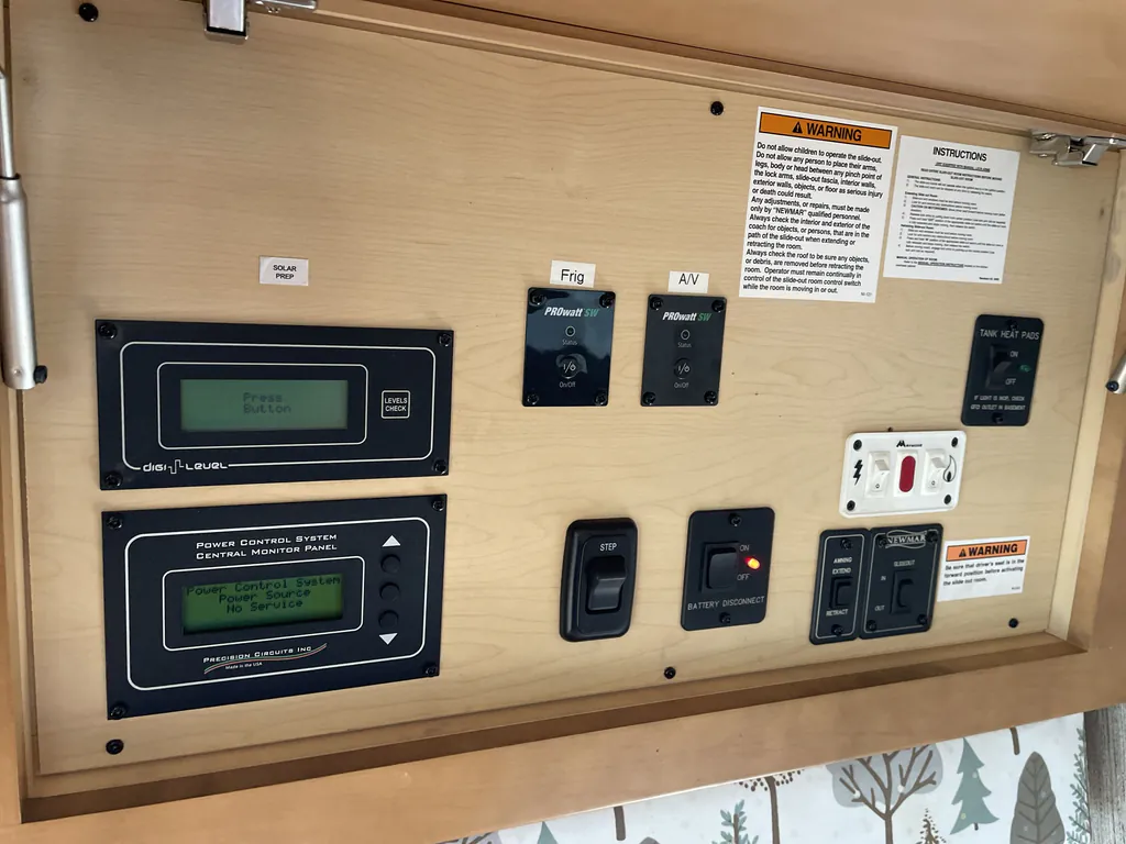 2016 Newmar Canyon Star 3921, Photos photo 15