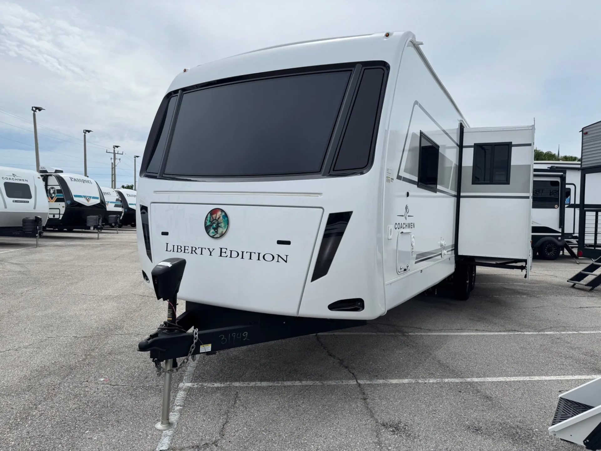 2026 Coachmen Freedom Express 330BHJJLE - Photo 2