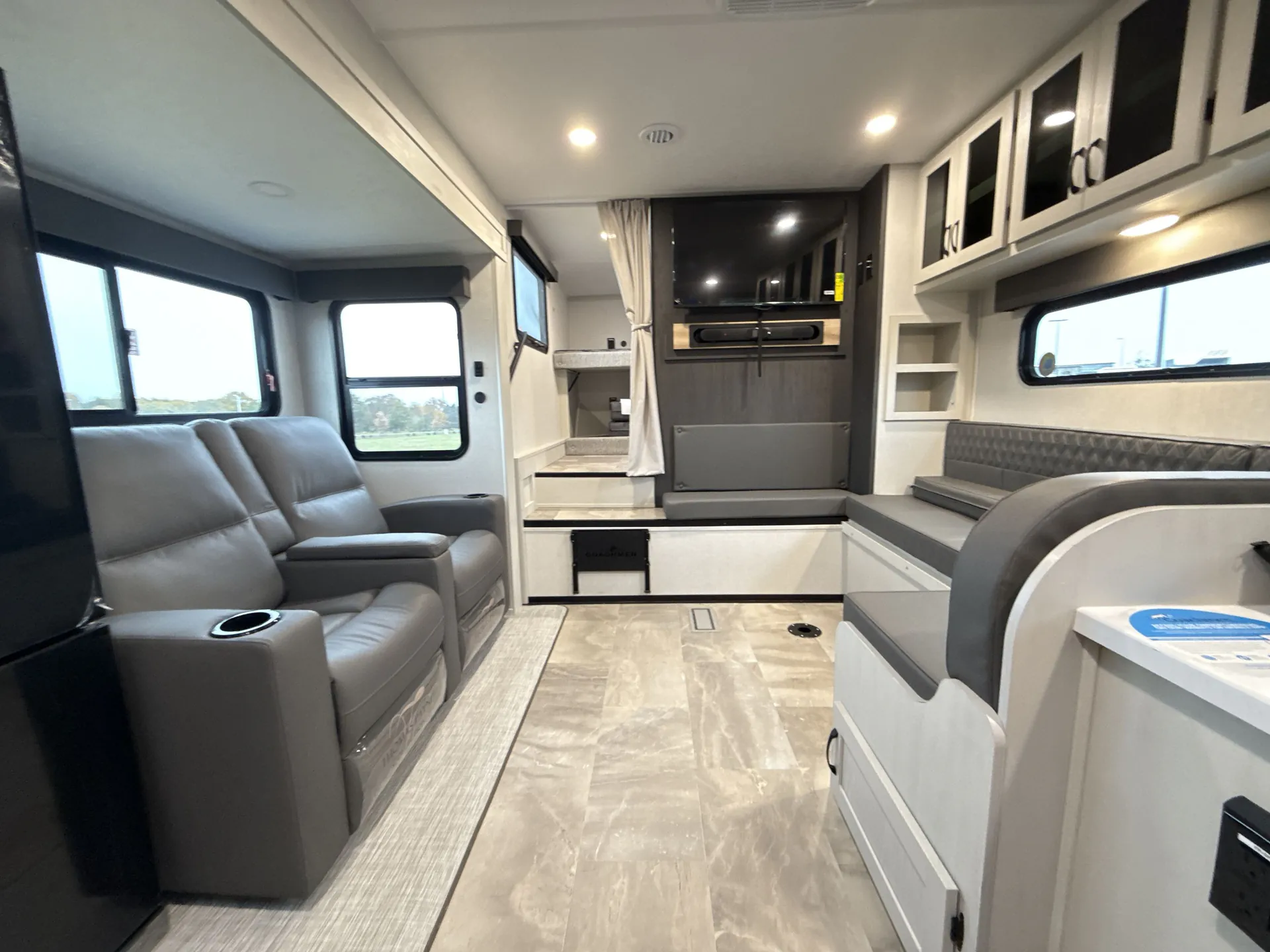 2026 Shasta Phoenix Lite 218SE — living area main