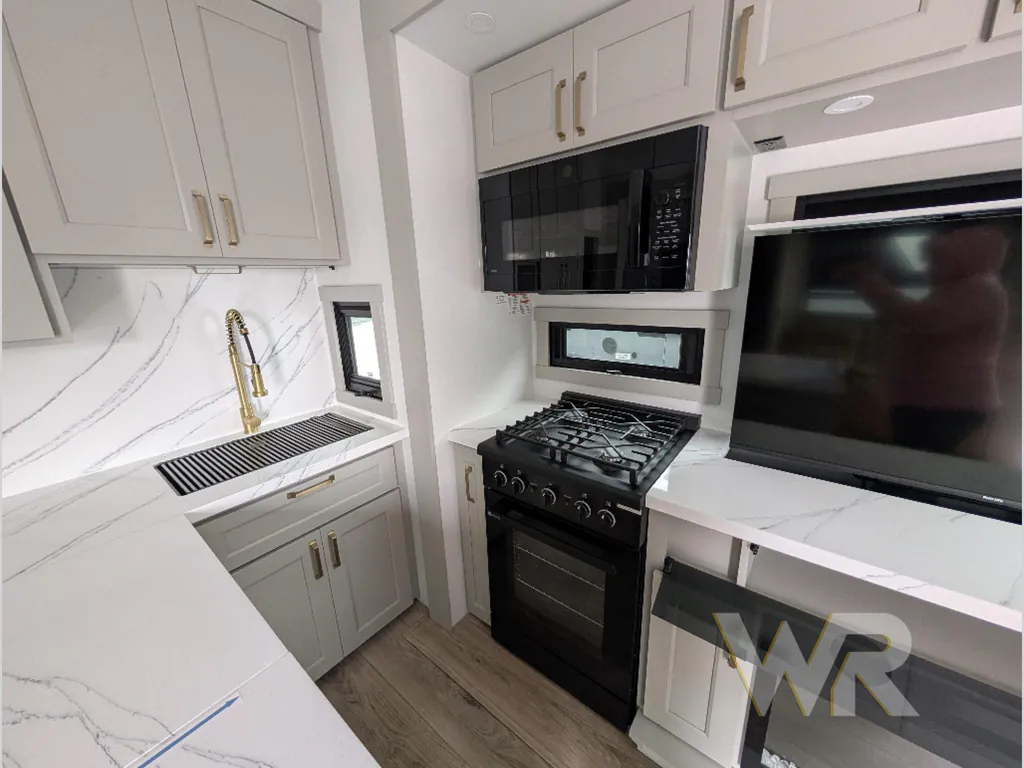 2026 Brinkley Model G 3520, Photos photo 35