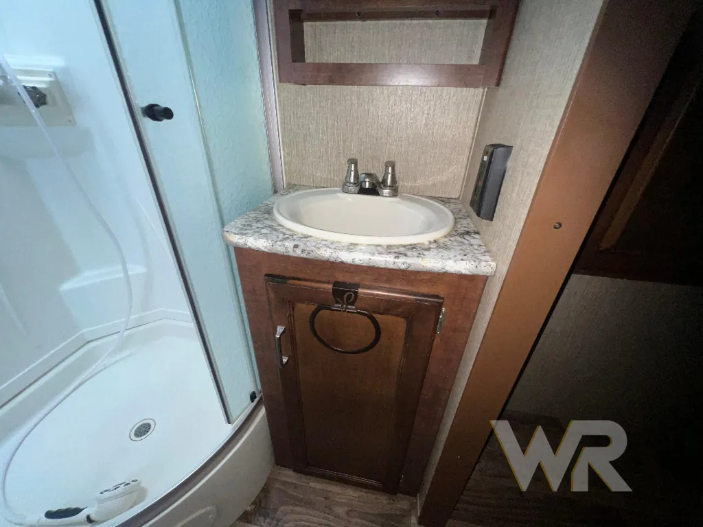 2017 Keystone Outback 298RE, Photos photo 32