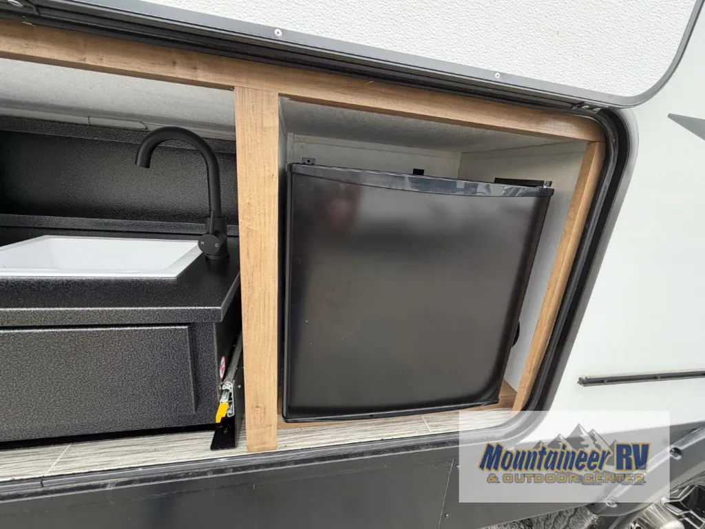 2024 Coachmen Freedom Express Ultra Lite 274RKS, Photos photo 22