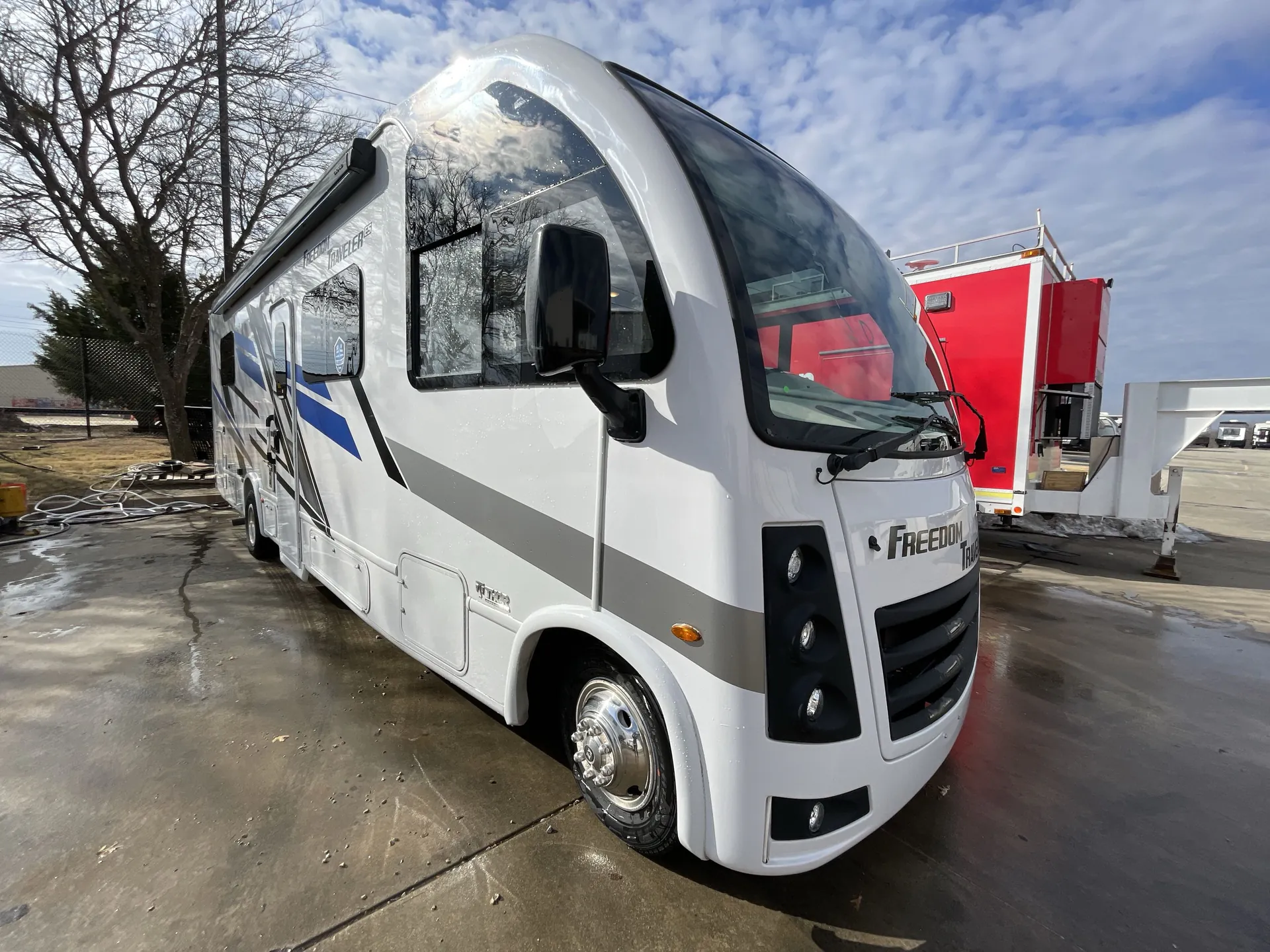 2026 Thor Motor Coach Freedom Traveler A28 - Photo 2
