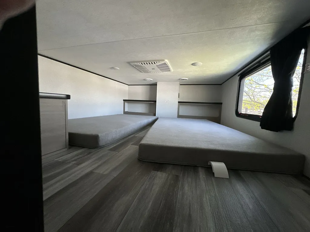 2026 Jayco Jay Flight Bungalow 404LOFT DS, Photos photo 14