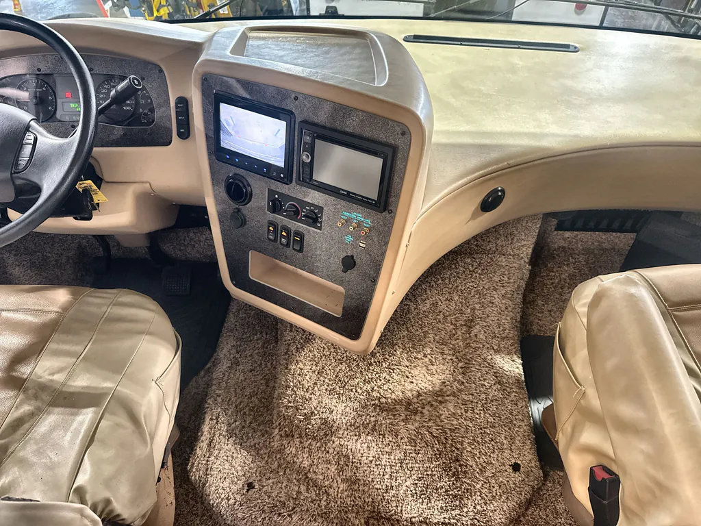 2015 Newmar Canyon Star 3914, Photos photo 34