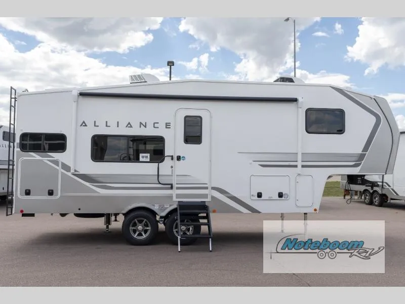 2027 Alliance RV Avenue 23ML - Photo 2