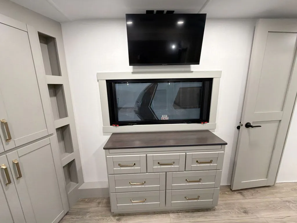 2026 Brinkley Model Z 3600, Photos photo 30