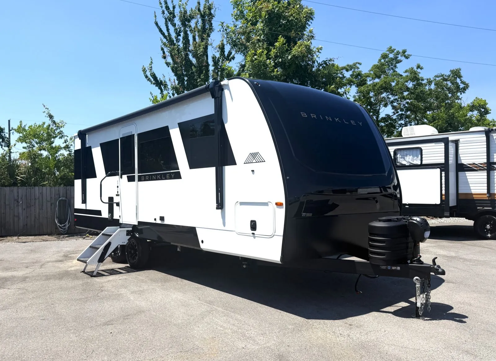 2027 Brinkley Model Ix 23X - Photo 2