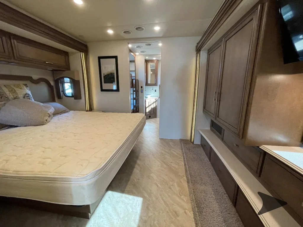 2020 Newmar Canyon Star 3929, Photos photo 27