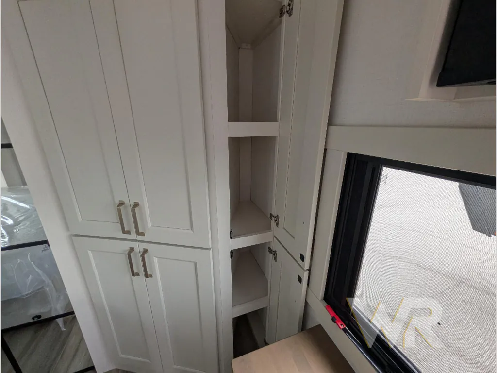 2027 Brinkley Model G 3970, Photos photo 66