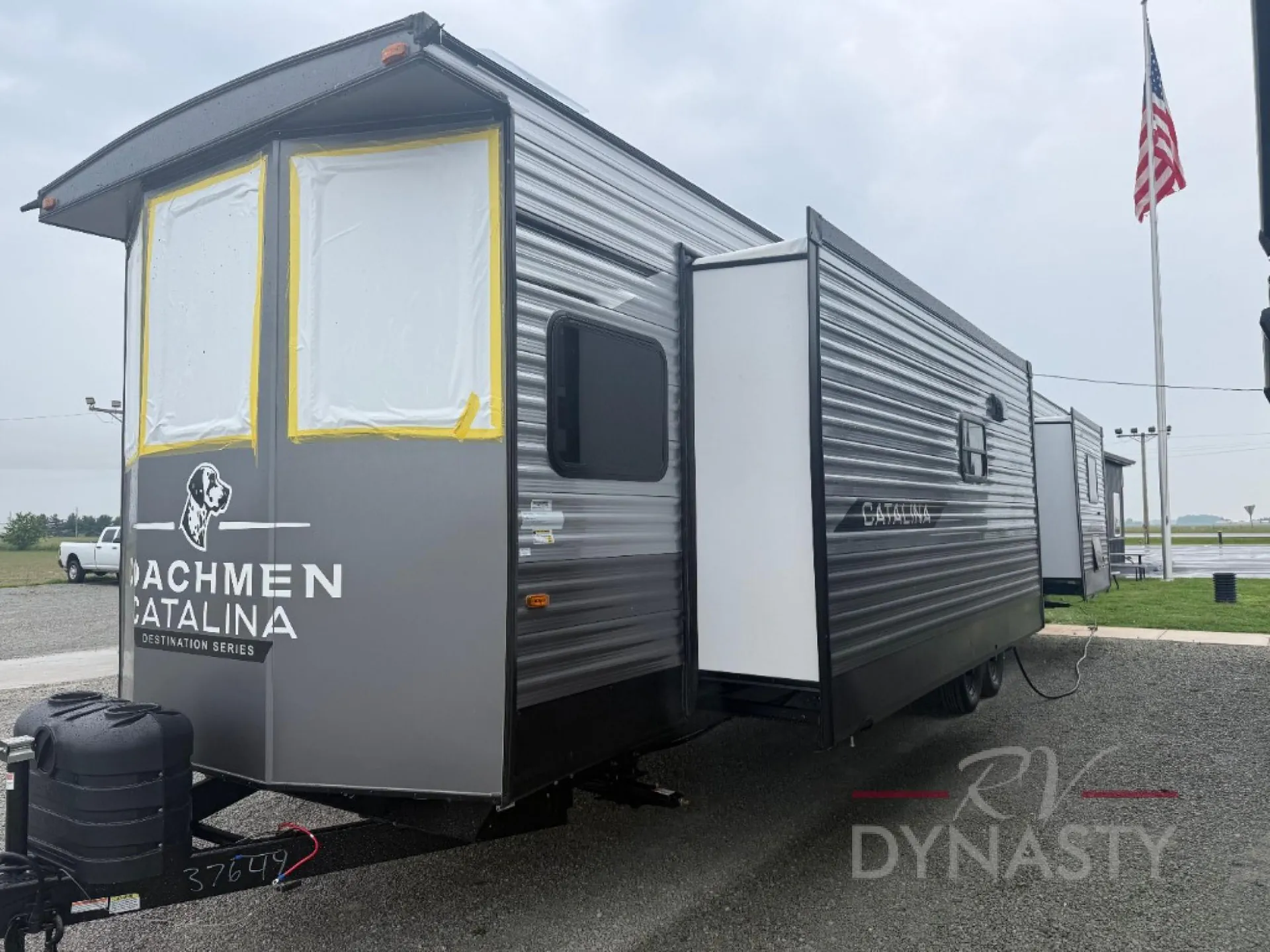 2026 Coachmen Catalina Destination Series 39MKTS - Photo 3