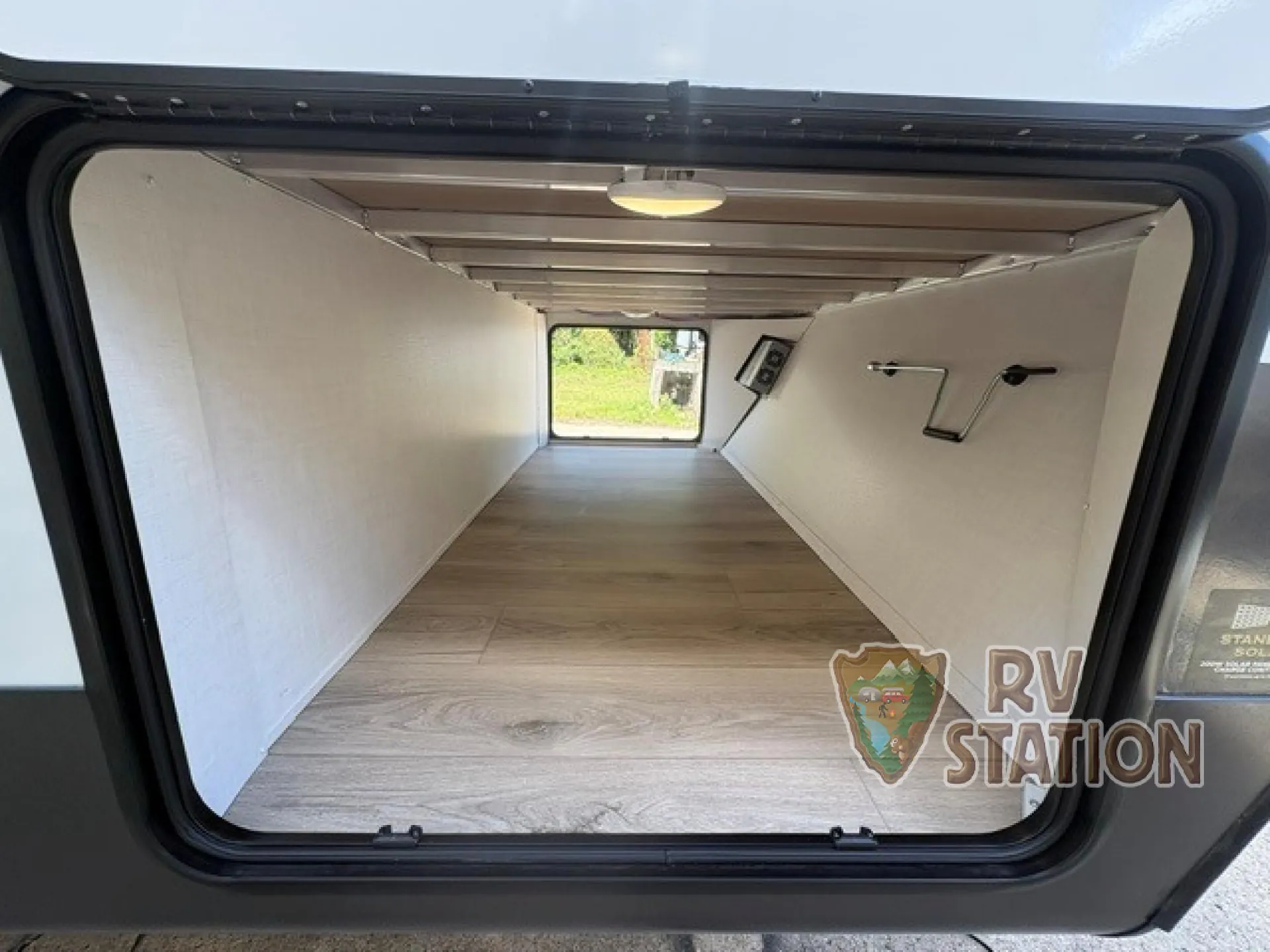 2027 Forest River Rockwood Ultra Lite 302RDT — Photo 7