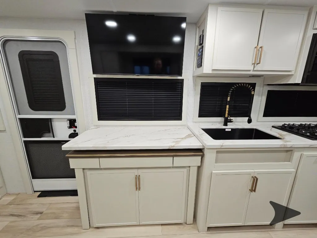2026 Brinkley Model Ix 20X, Photos photo 20