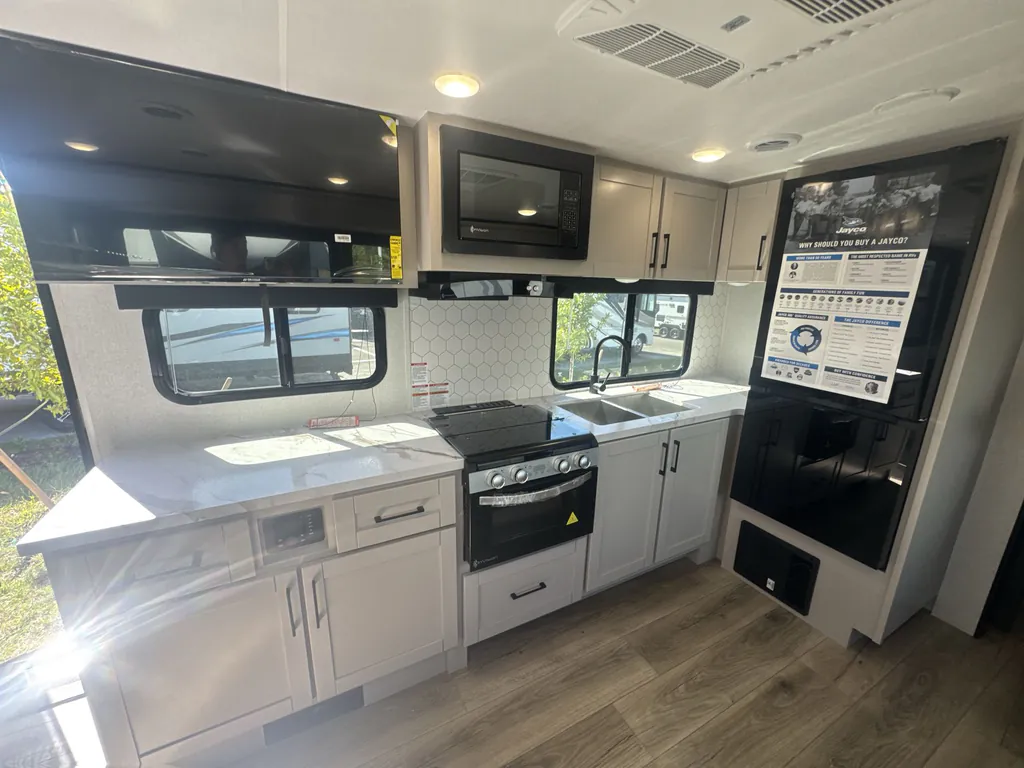 2026 Jayco Jay Feather 29QBH, Photos photo 5