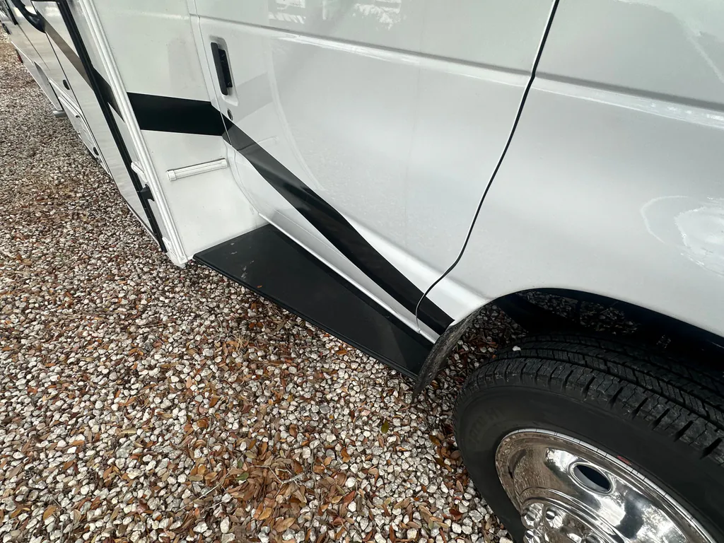 2026 Coachmen Freelander 22XG, Photos photo 6