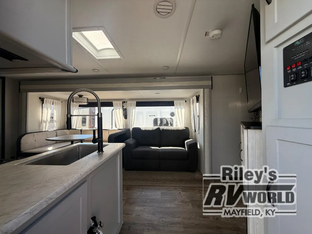2022 Forest River Vibe 32BH, Photos photo 14