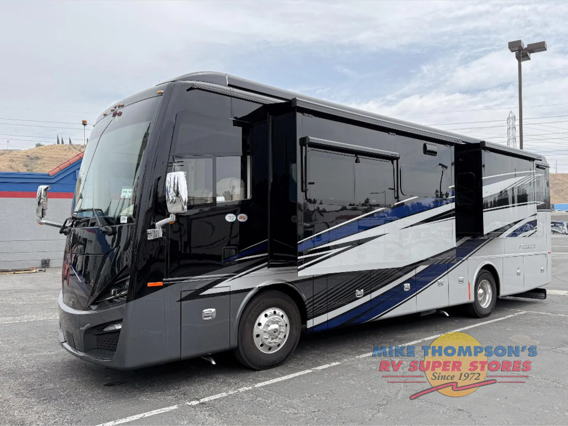 2026 Tiffin Phaeton 35 CH - Photo 4