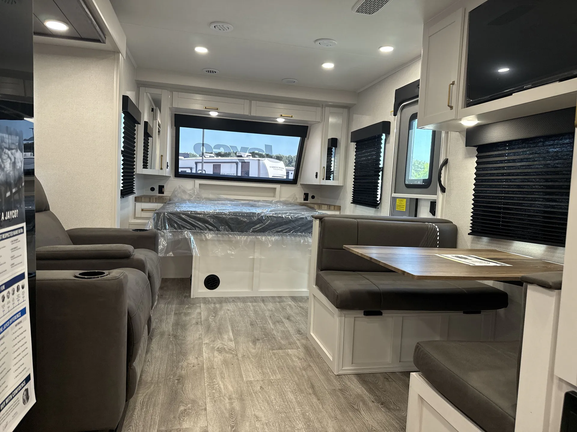 2027 Jayco Eagle 230MLCS - Photo 4